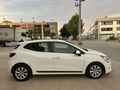 2020 MODEL (2021 TRAFİK ÇIKIŞLI) 1.5 DİZEL CLİO 5