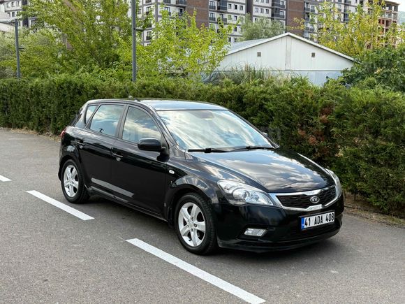 Kia Ceed 1.6 CRDi Motion 2011 Model İstanbul