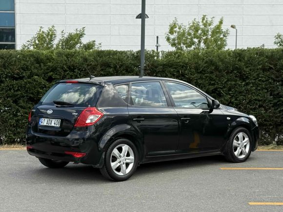 Kia Ceed 1.6 CRDi Motion 2011 Model İstanbul