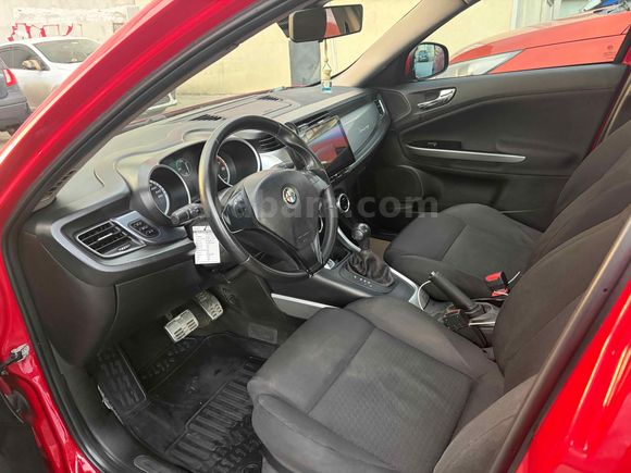 Alfa Romeo Giulietta  Değişensiz