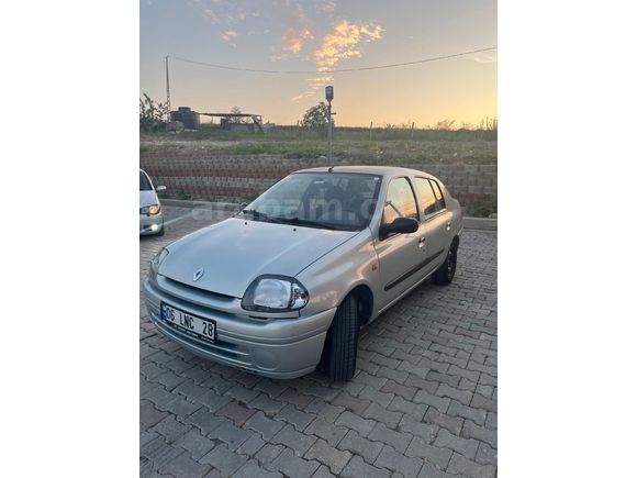 Sahibinden Renault Clio 1.4 RN 2000 Model