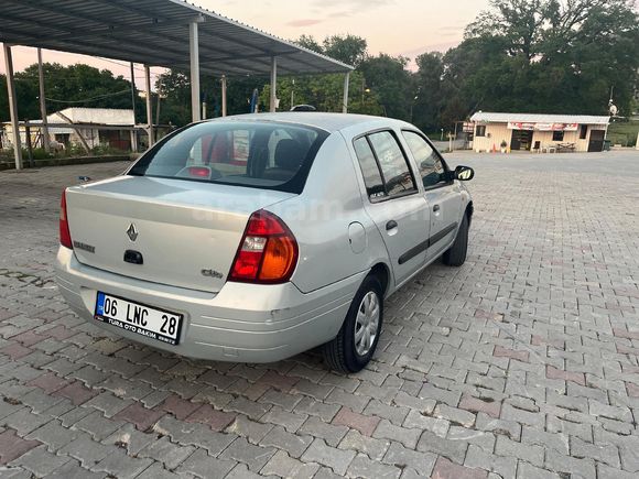Sahibinden Renault Clio 1.4 RN 2000 Model
