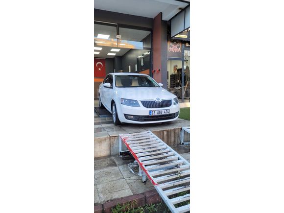 Sahibinden Skoda Octavia 1.4 TSI Style 2015 Model 