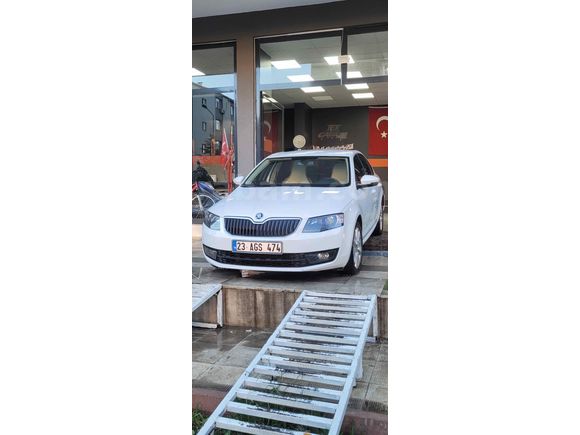 Sahibinden Skoda Octavia 1.4 TSI Style 2015 Model 