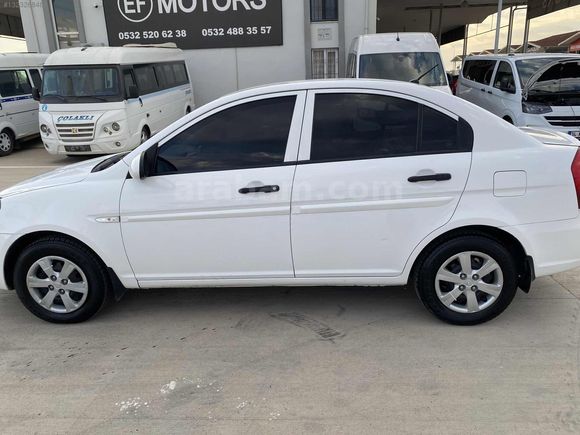 2011 MODEL DEĞİŞENSİZ HASAR KAYITSIZ OTOMATİK VİTES