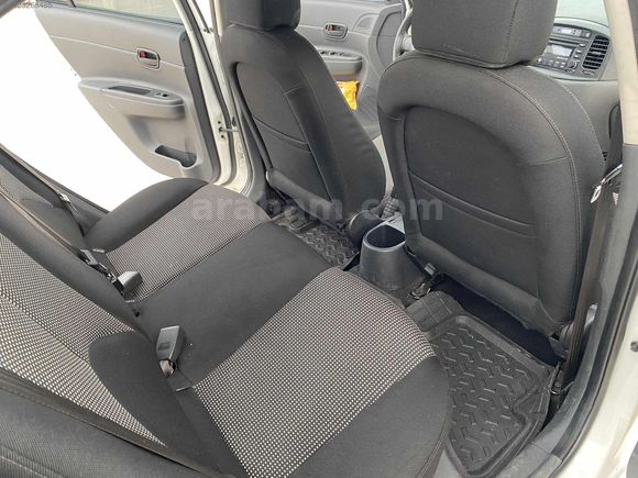 2011 MODEL DEĞİŞENSİZ HASAR KAYITSIZ OTOMATİK VİTES