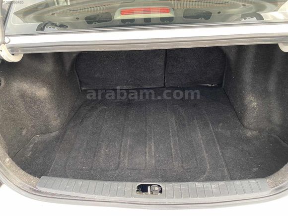 2011 MODEL DEĞİŞENSİZ HASAR KAYITSIZ OTOMATİK VİTES