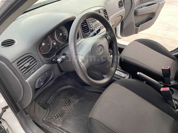 2011 MODEL DEĞİŞENSİZ HASAR KAYITSIZ OTOMATİK VİTES
