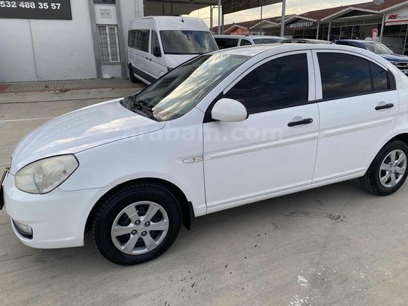2011 MODEL DEĞİŞENSİZ HASAR KAYITSIZ OTOMATİK VİTES