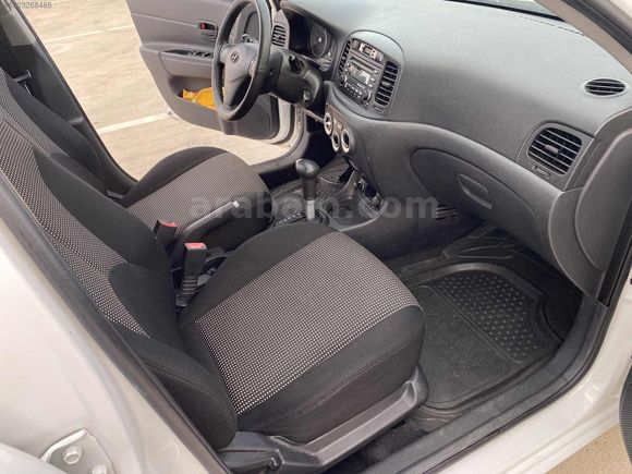 2011 MODEL DEĞİŞENSİZ HASAR KAYITSIZ OTOMATİK VİTES