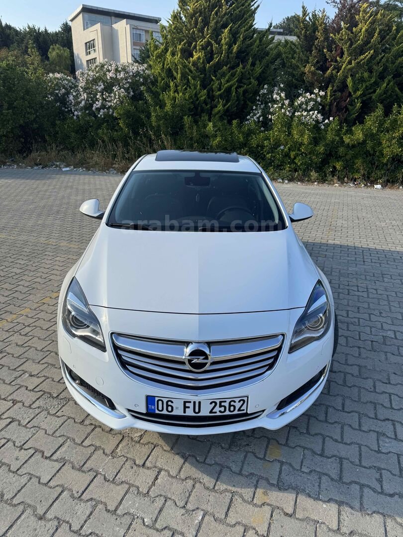 Galeriden Opel Insignia 1.6 CDTI Sport 2015 Model İstanbul 163.000 km Beyaz 5