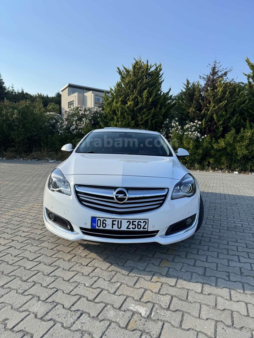 Galeriden Opel Insignia 1.6 CDTI Sport 2015 Model İstanbul 163.000 km Beyaz 6