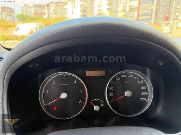 Accent Era 1.5CRDİ 2011 model 250 bin km