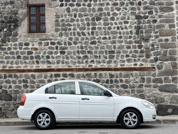 2010 MODEL HYUNDAİ ACCENT ERA 1.5 CRSI START
