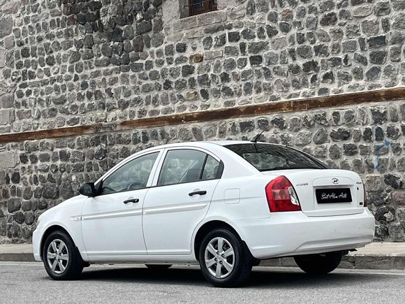 2010 MODEL HYUNDAİ ACCENT ERA 1.5 CRSI START
