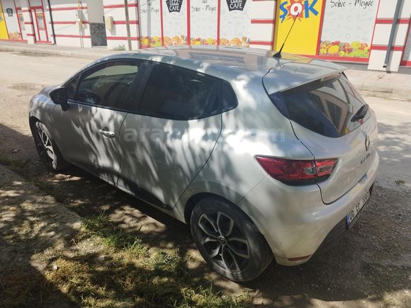 Sahibinden Renault Clio 1.2 Joy 2017 Model