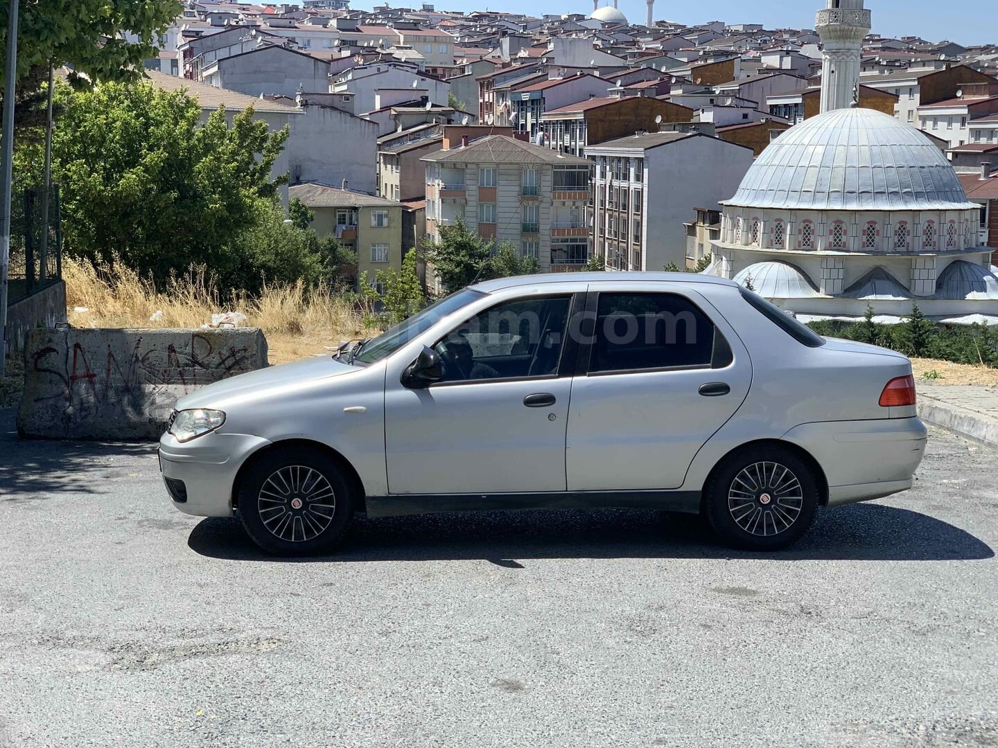 Sahibinden Fiat Albea Sole 1.3 Multijet Dynamic 2010 Model İstanbul 184.000 km Gri 4