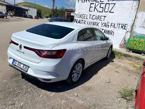 Sahibinden Renault Megane 1.5 Blue DCI Icon 2020 Model