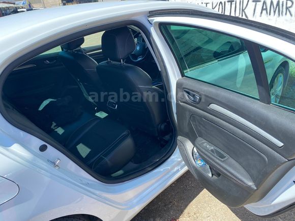 Sahibinden Renault Megane 1.5 Blue DCI Icon 2020 Model