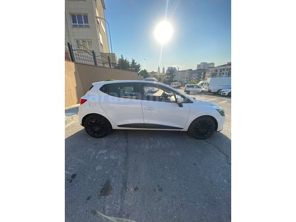 Sahibinden Renault Clio 1.2 Joy 2015 Model