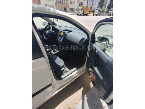 Sahibinden Volkswagen Polo 1.4 Basicline 2004 Model  232.000 km Beyaz