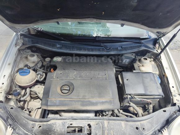 Sahibinden Volkswagen Polo 1.4 Basicline 2004 Model  232.000 km Beyaz