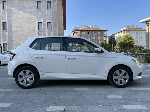 Sahibinden Skoda Fabia 1.0 GreenTec Ambition 2015 Model 