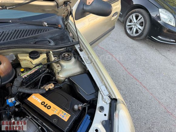 AKÇA OTOMOTİVDEN 2007 MODEL 1.4LPGLİ KLİMALI ORJİNAL CLİO SYMBOL