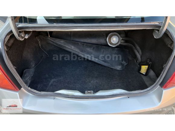 AZ KİLOMETRE Lİ CLİO SYMBOL 1.4 LPG Lİ KLM