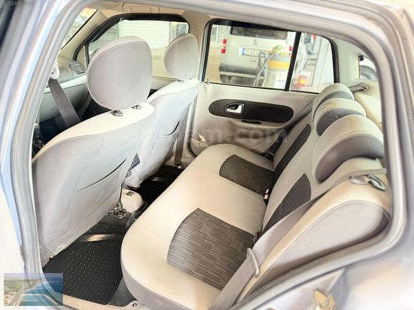 ADİLCEVAZ OTODAN FULL BAKIMLI DJTAL KLİMALI 4 CAM OTOMTK SYMBOL