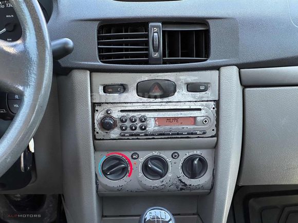ALP MOTORSDAN 2009 RENAULT SYMBOL 1.4 AUTHENTİQUE