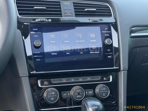 ÖZGÜNDÜZ · 2017 MODEL VW GOLF · 7.5