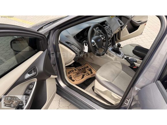 2011 MODEL FORD FOCUS STYLE PLUS