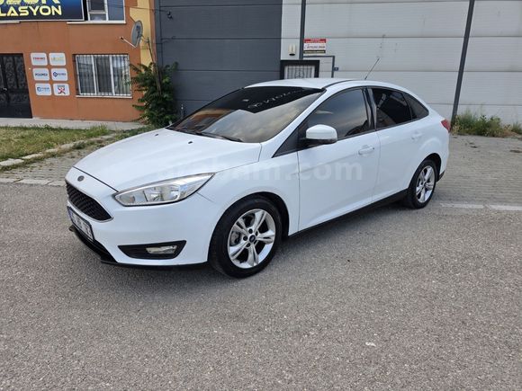 HATASIZ ilk elden BAKIMLI 2015 1.6 125 hp STYLE 190.kmde eşsiz