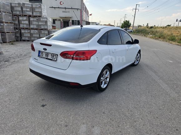 HATASIZ ilk elden BAKIMLI 2015 1.6 125 hp STYLE 190.kmde eşsiz