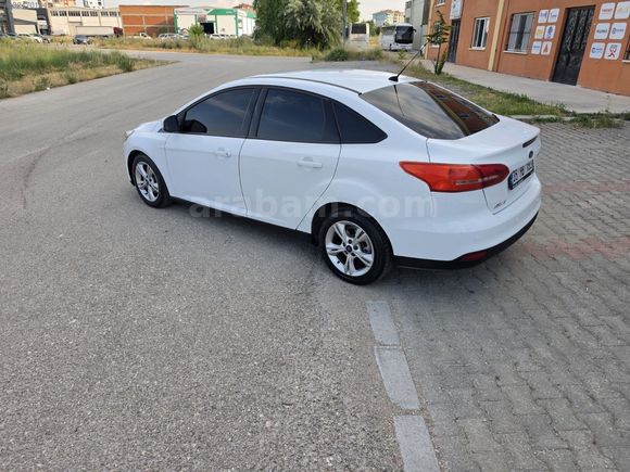 HATASIZ ilk elden BAKIMLI 2015 1.6 125 hp STYLE 190.kmde eşsiz