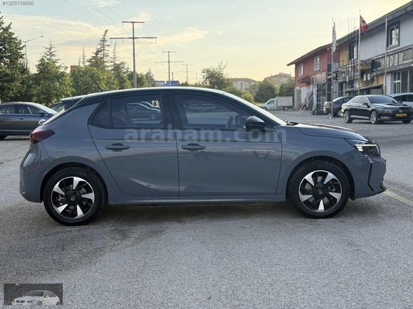 CAM TAVAN 2023 OPEL CORSA-e GS 24.000 KM DE