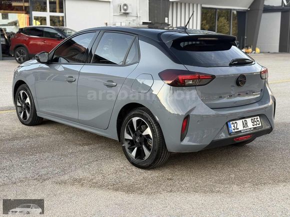 CAM TAVAN 2023 OPEL CORSA-e GS 24.000 KM DE