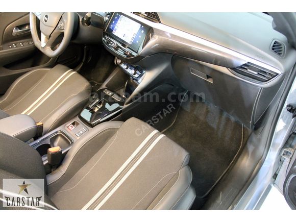 CARSTAR'dan 2025 OPEL CORSA-E GS CAM TAVAN