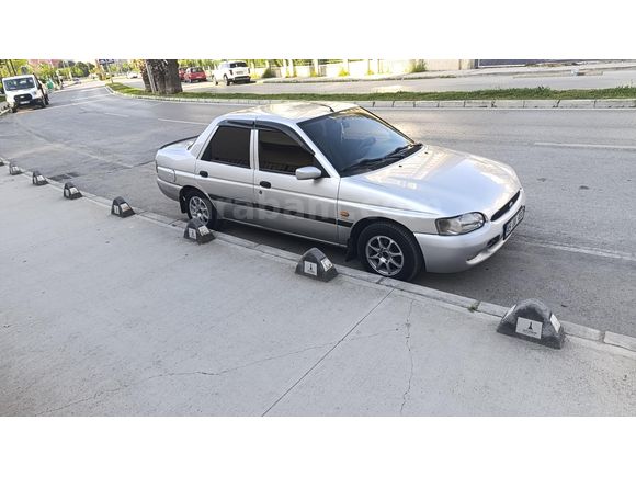 Sahibinden Ford Escort 1.6 Classic 2000 Model