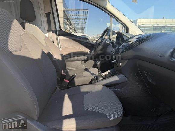 MİNA AUTO-2023 COURİER HATASIZ BOYASIZ 113KM