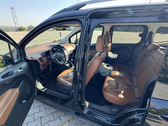 ÖZSER  MOTORSTAN HATASIZ BOYASIZ FORD COURIER TITANYUM PLUS