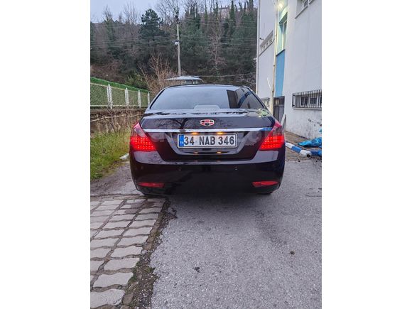 Memurdan Geely Emgrand Acil ihtiyaçtan