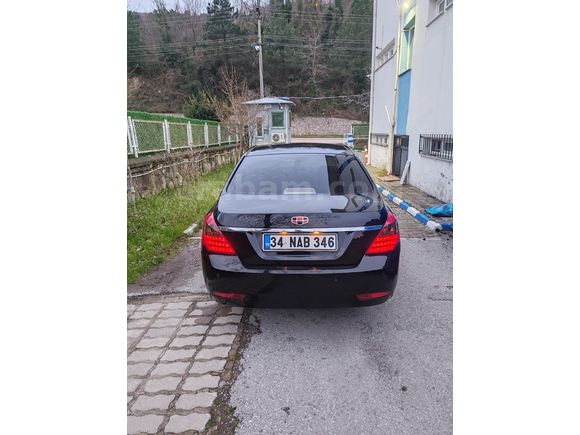 Memurdan Geely Emgrand Acil ihtiyaçtan