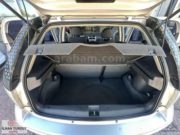 İLHAN TURGUT AUTO'DAN OTOMATİK VİTES SİLVERLİNE MAKYAJLI KASA