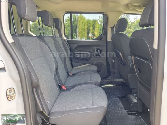 HATASIZ 2025 MODEL ELEKTRİKLİ OPEL COMBO EDİTİON PAKET 136 BG
