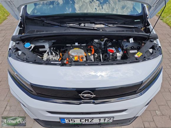 HATASIZ 2025 MODEL ELEKTRİKLİ OPEL COMBO EDİTİON PAKET 136 BG