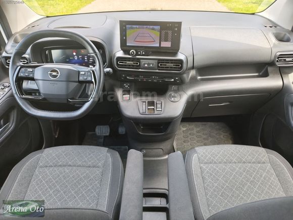 HATASIZ 2025 MODEL ELEKTRİKLİ OPEL COMBO EDİTİON PAKET 136 BG