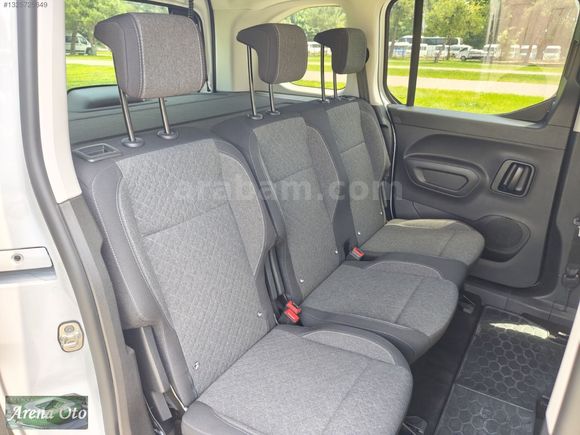 HATASIZ 2025 MODEL ELEKTRİKLİ OPEL COMBO EDİTİON PAKET 136 BG