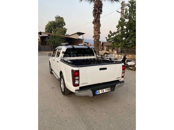 Sahibinden Isuzu D-Max 2.5 4x2 HT 2013 Model  270.000 km Beyaz